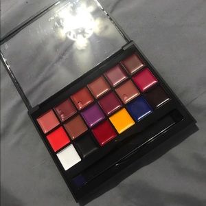 ABH lip palette